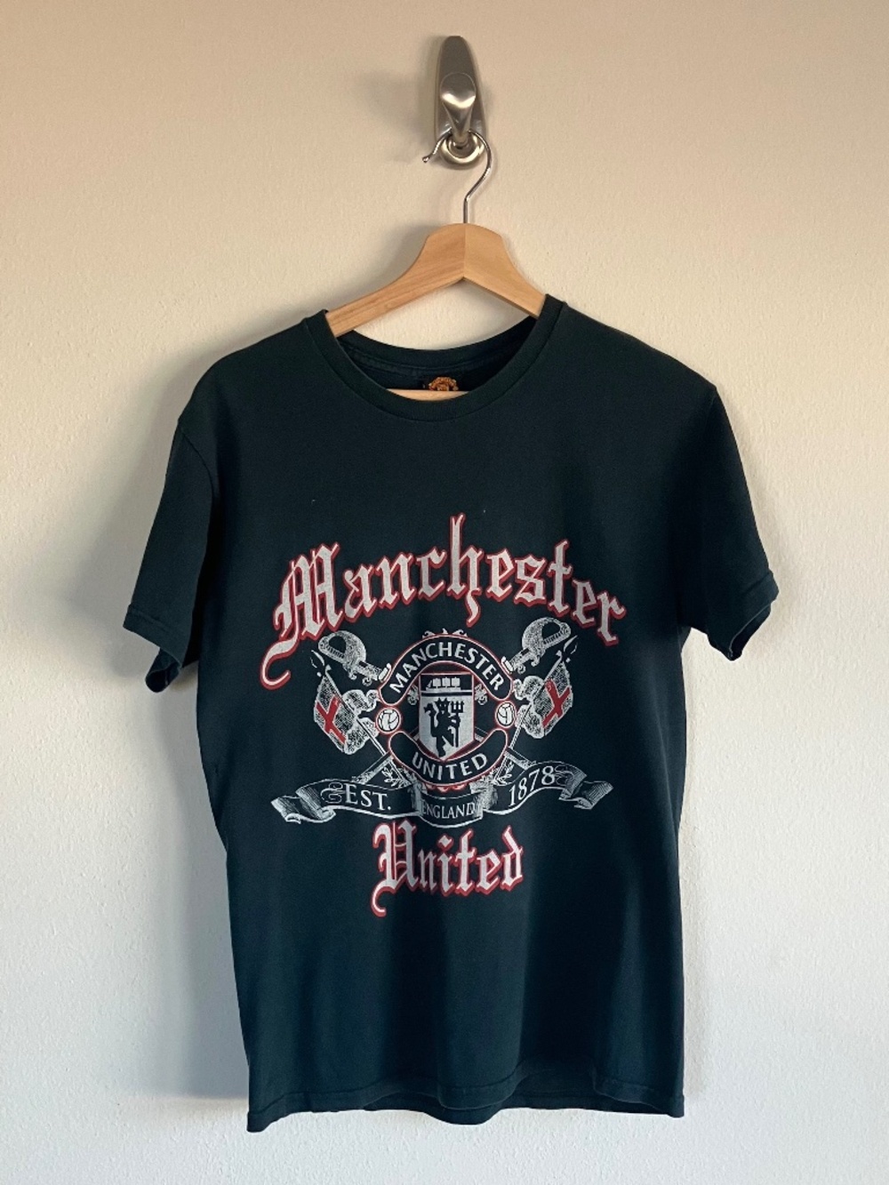 Mancester United Crest Logo Black Tee  Size Small